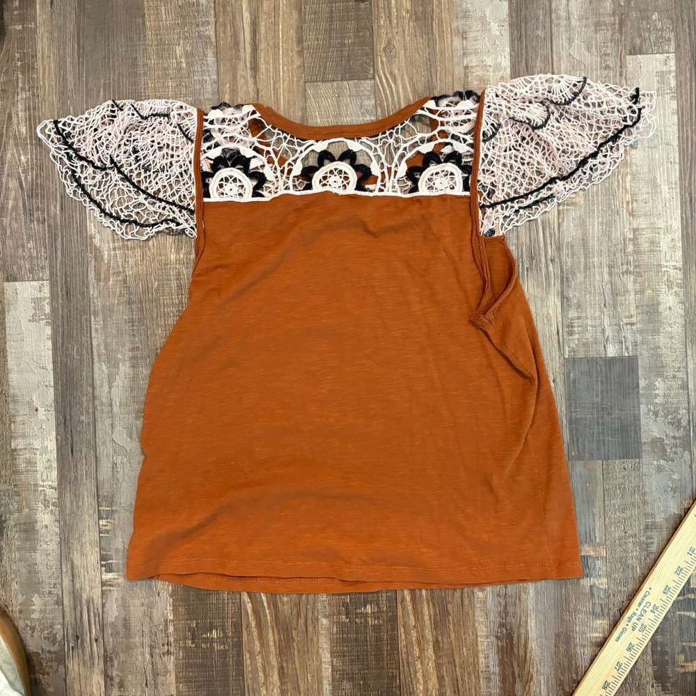 Anthropologie Womens Crochet Lace Flutter Sleeve Top Cotton Burnt Orange Medium - Picture 13 of 15